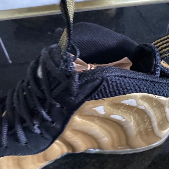 Nike Air Foamposite One 'Metallic Gold' - Picture 2 of 12